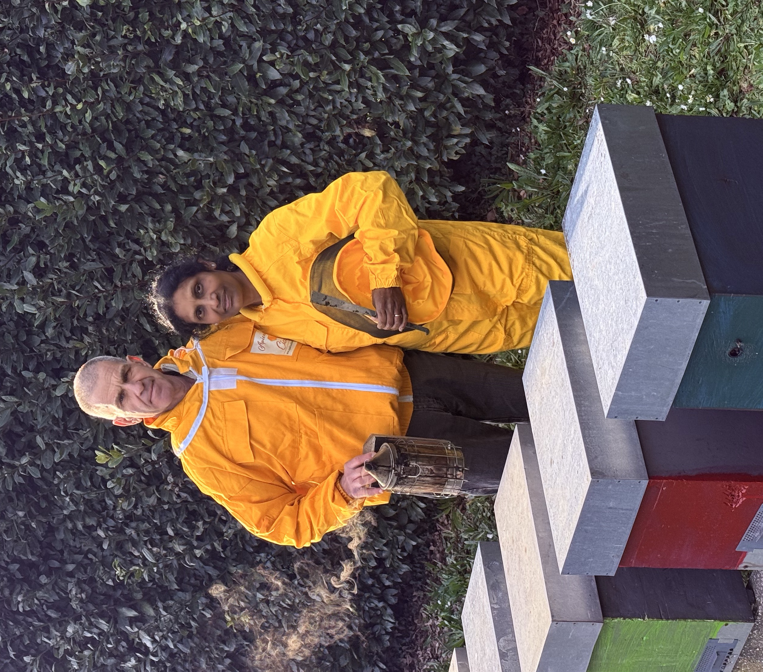 Marco Tullio e Devi — Apicoltura Cicero