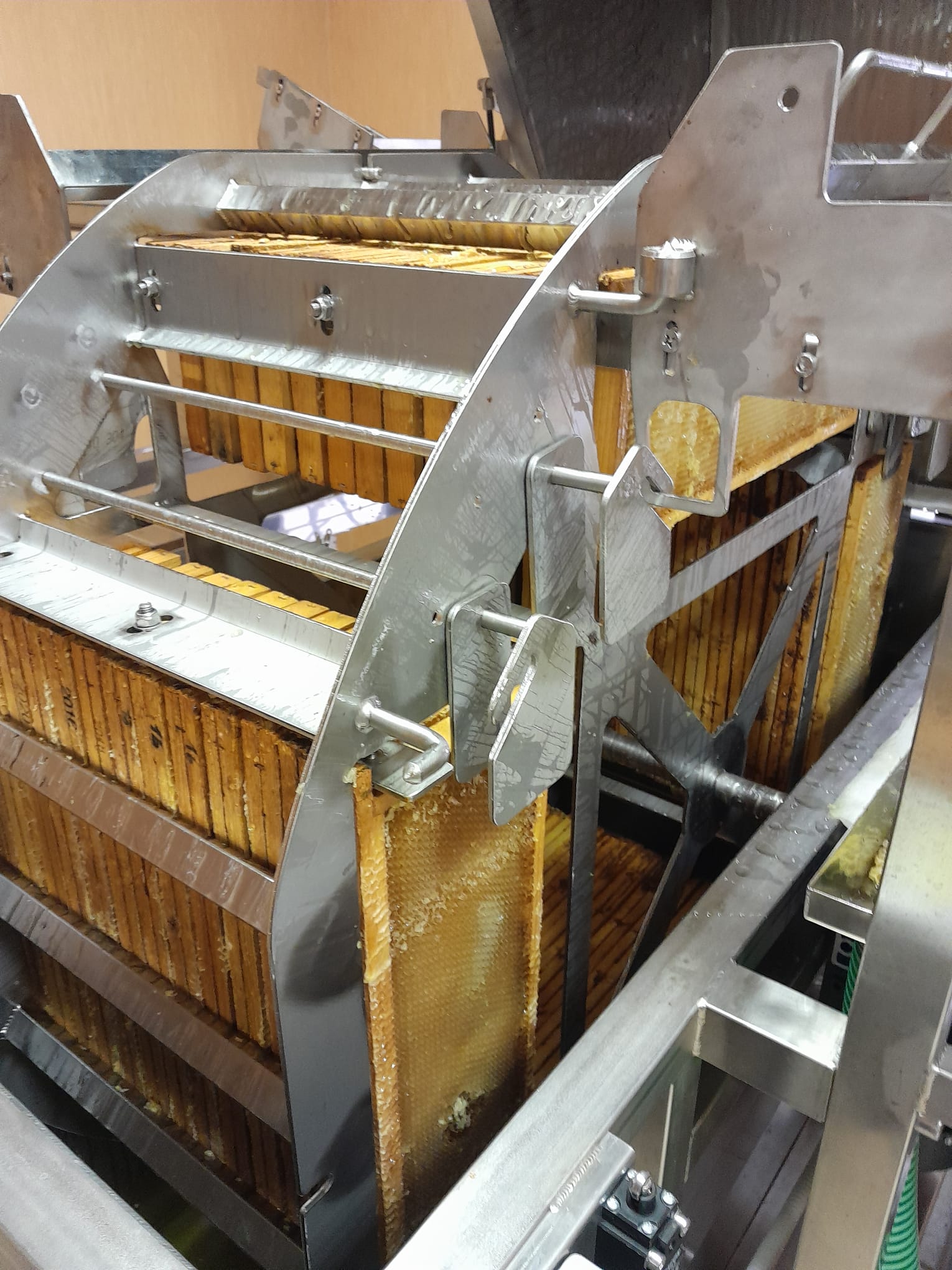 Laboratorio: smielatura e lavorazione